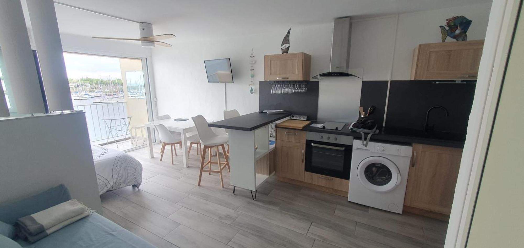 Appartement Avec Balcon, Vue Mer, Piscine, Parking Agde Bagian luar foto