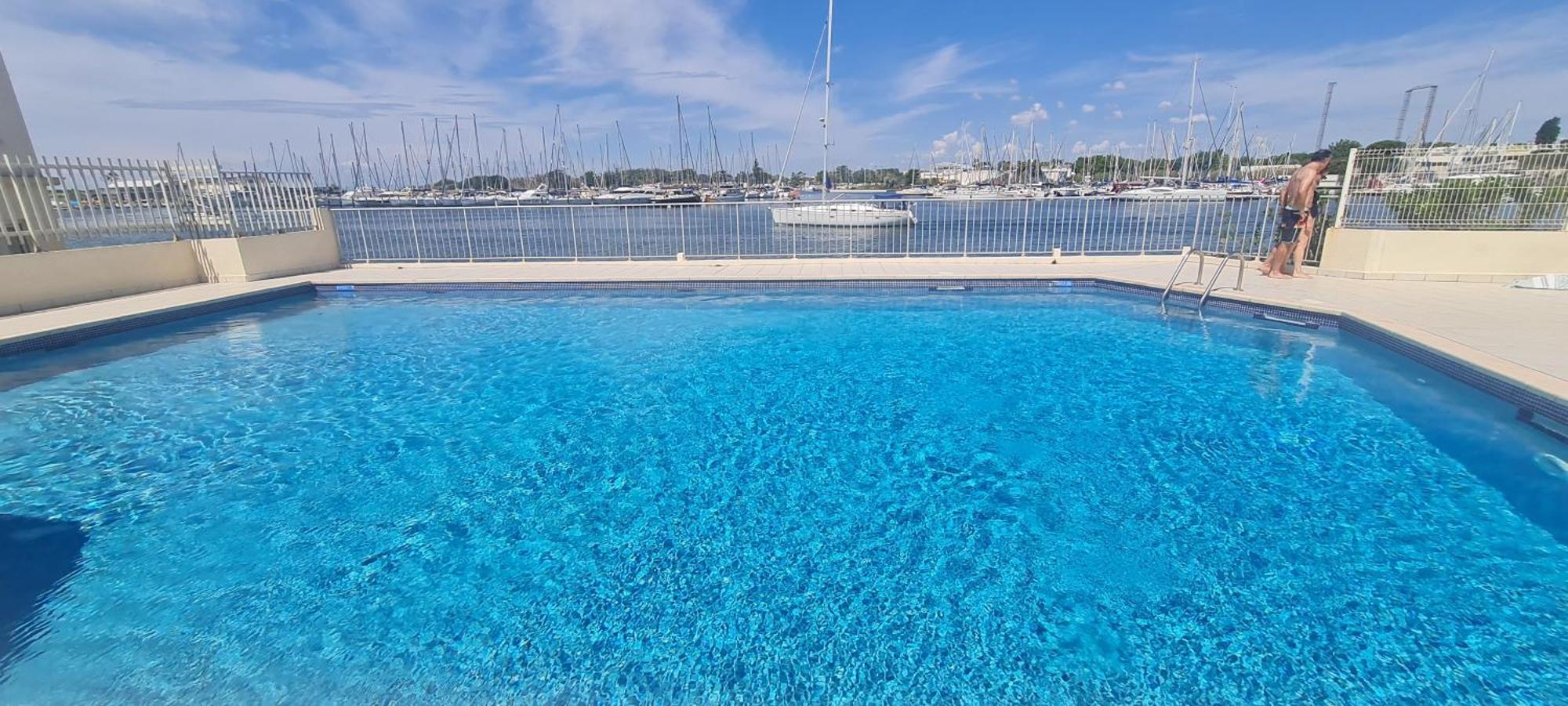 Appartement Avec Balcon, Vue Mer, Piscine, Parking Agde Bagian luar foto